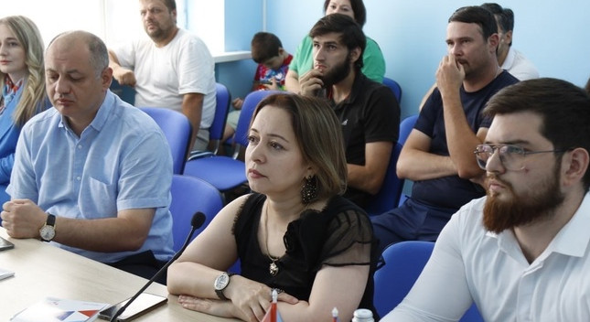 На базе Центра занятости в Махачкале провел Межрегиональную ярмарку вакансий рабочих мест «Михайловский день Zанятости»